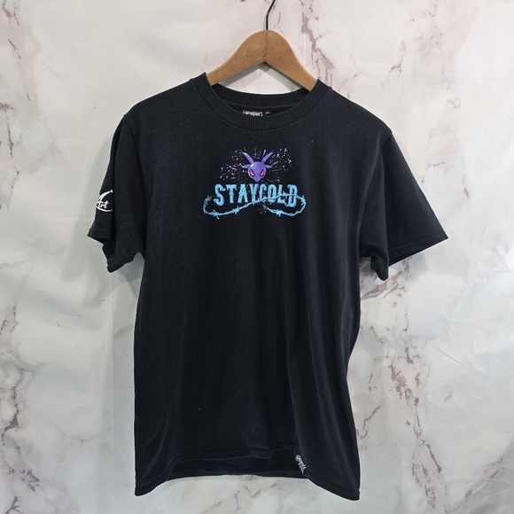 Stay Cold T Shirt Women Medium Black Tee Short Sleeve Keep Your Distance Forever - Picture 5 of 10